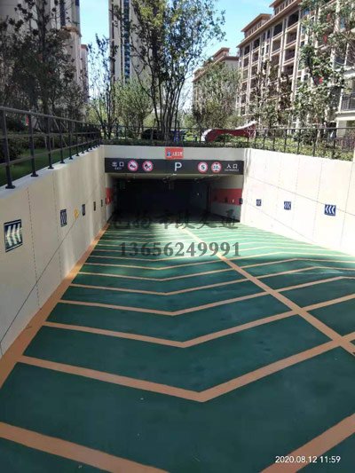 西安停車場車位劃線多少錢一個(gè)，西安停車場劃線施工的價(jià)格？