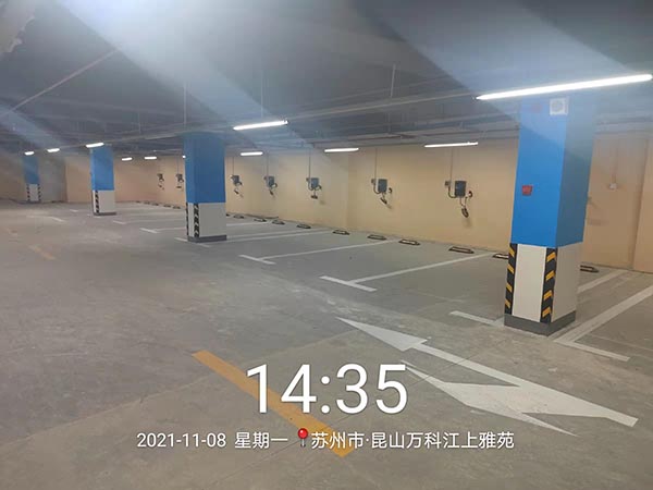 道路劃線，車位劃線，停車位劃線
