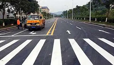 西安道路標線施工多少錢一米？飛揚市政價格合理