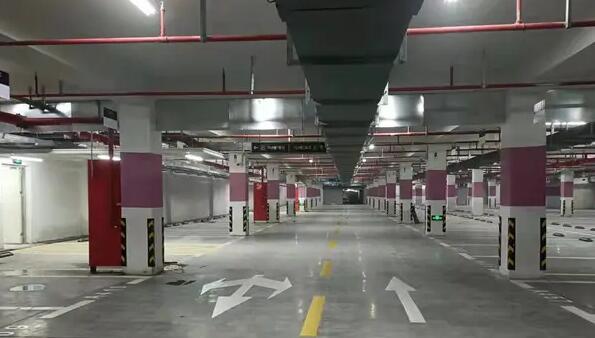 蘇州道路劃線分析，環(huán)氧地坪施工時(shí)地面油漬污垢解決的方法？