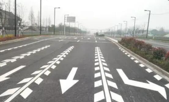 冷噴標(biāo)線一平方多少錢？道路劃線冷涂多少錢？